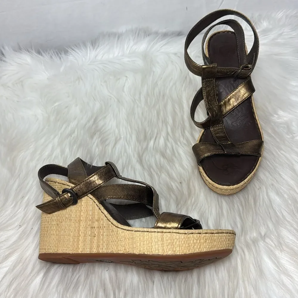 Born NWOT Bronze Metallic Leather Women's Wedge‎ Espadrille Sandals Sz 11
